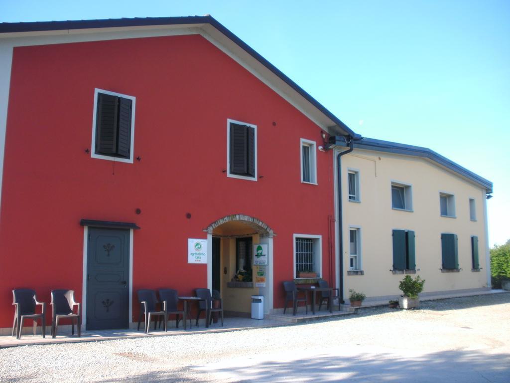 CamposantoAgriturismo Le Gazze别墅 外观 照片